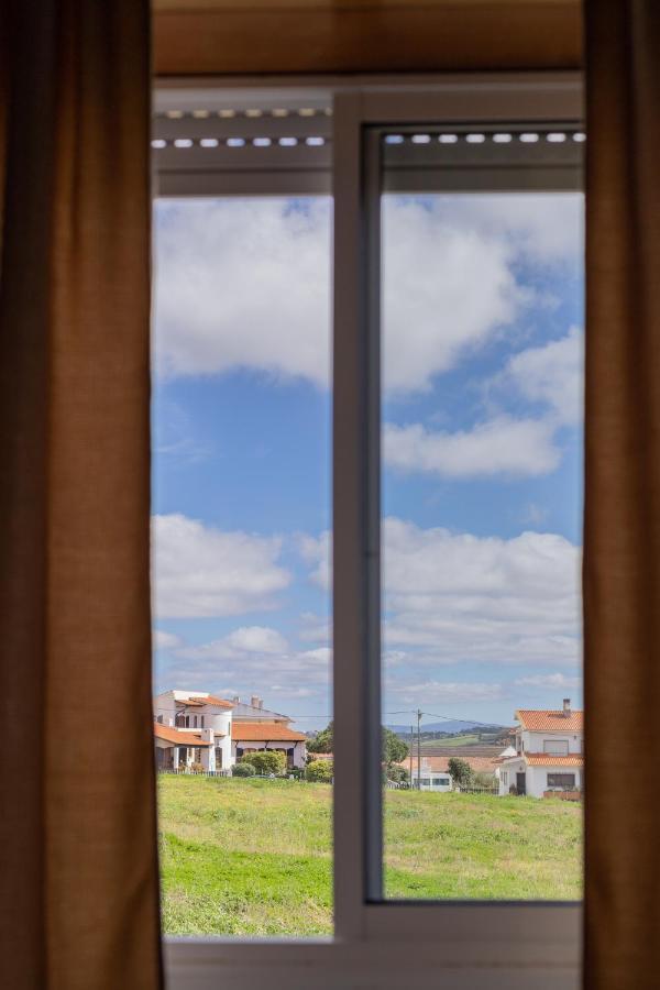 White Beach House Praia da Lourinha Exterior photo
